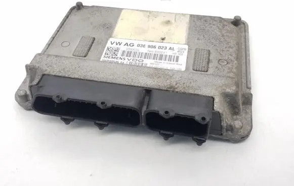 Volkswagen Polo V 6R Engine control unit/module ECU 03E906023AL 5WP40546