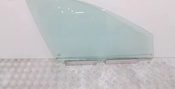 Volvo XC90 Front door window glass four-door 43R001605