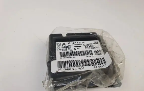 Peugeot 208 Airbag control unit/module 9812713380
