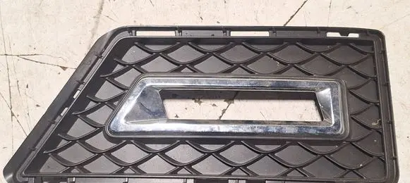 Mercedes-Benz C W204 Fog light bracket A2048854923