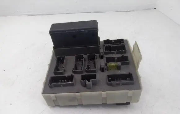 Ford Focus Fuse module 98AG14A073AH 518234901