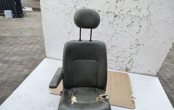 Renault Master II Front driver seat 