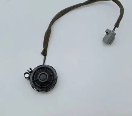 Volvo V50 High frequency speaker in the rear doors 8673066