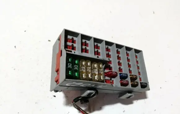 Volvo XC90 Fuse box set 8637669