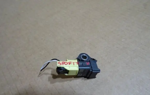 KIA Sportage Airbag deployment crash/impact sensor 95920M6000 04836