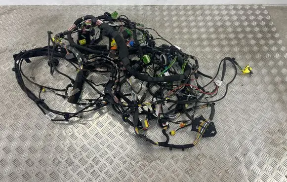 Peugeot 2008 I AHM trailer towing control unit/module 9813777580