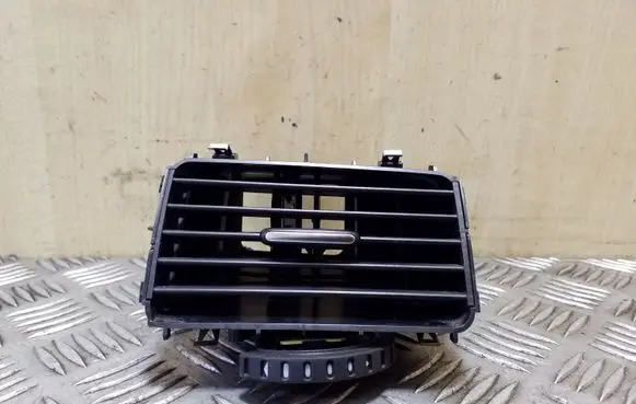 Volkswagen Touareg II Dashboard side air vent grill/cover trim 7P2819704