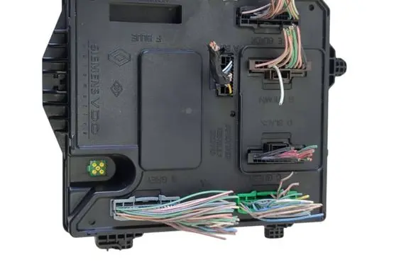 Renault Megane III BSM Control unit 284B11129R 08304 S180071001E