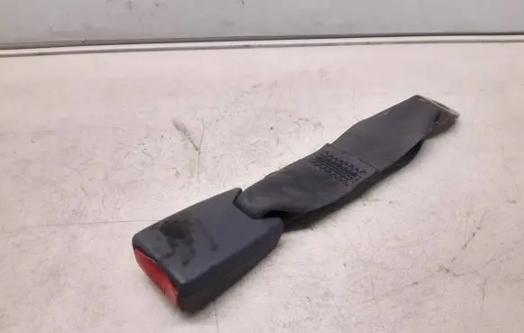 Mitsubishi Galant Rear seatbelt buckle 980828DD