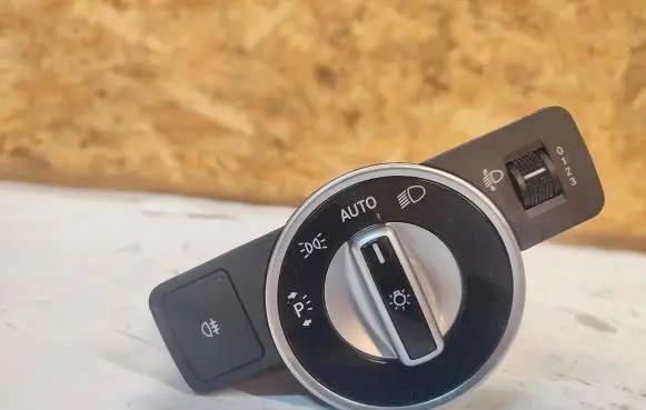 Mercedes-Benz C W204 Light switch A2049053103 10091543