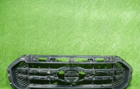 Ford Ranger Front grill JB3B8350DB
