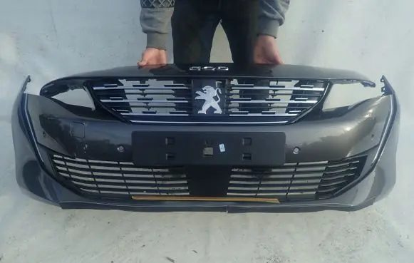 Peugeot 508 Front bumper