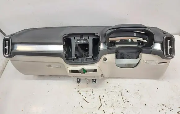 Volvo XC40 Dashboard VOLXC40KOK70824001