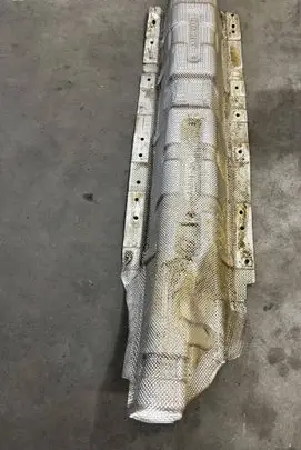 Dacia Sandero III Exhaust heat shield 747510075R