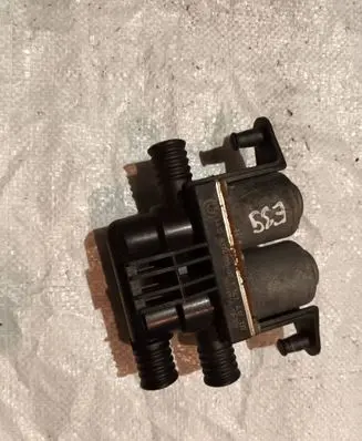 BMW 5 E39 Turbo solenoid valve 8374995