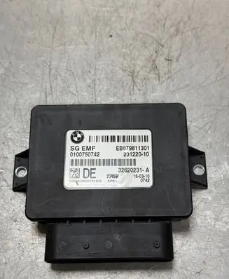 BMW 5 F10 F11 Hand brake control module 32620231