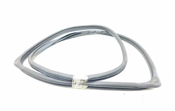 Suzuki Vitara (LY) Rubber seal rear door 