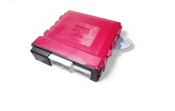 Lexus IS 220D-250-350 Wing mirror control module 8943053010