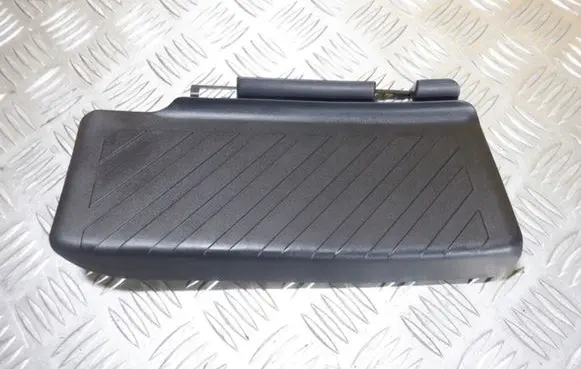 Volkswagen Golf VII Foot rest pad/dead pedal 5Q1864777C