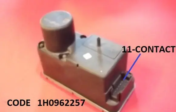 Volkswagen Golf IV Central locking vacuum pump 1H0962257