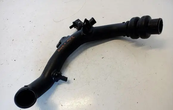 Ford Puma Intercooler hose/pipe CJ5G9U465BA