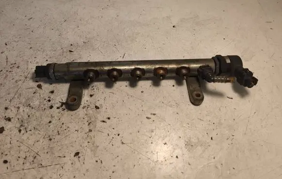 Peugeot 4007 Fuel main line pipe 9654748880 13235767 0281002803