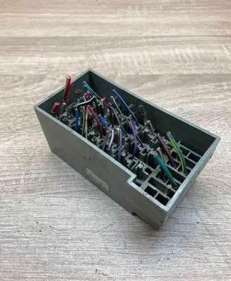 Chrysler Grand Voyager II Fuse module 4688144