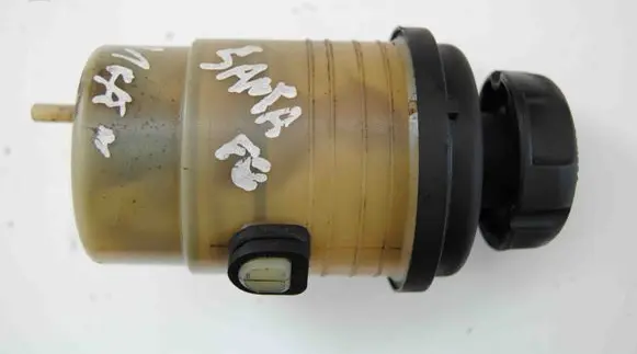 Hyundai Santa Fe Power steering fluid tank/reservoir