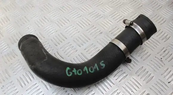 Mitsubishi 3000 GT Engine coolant pipe/hose