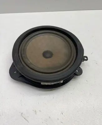 Audi A3 S3 A3 Sportback 8P Front door speaker 8P0035411 7606500214