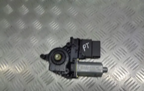 Volkswagen PASSAT B5 Sliding door electric window regulator 