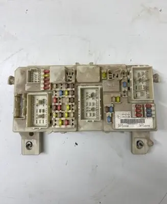 Ford Focus Fuse box set Z1396007082 XN5XXLXBV000 L5L12L13L14