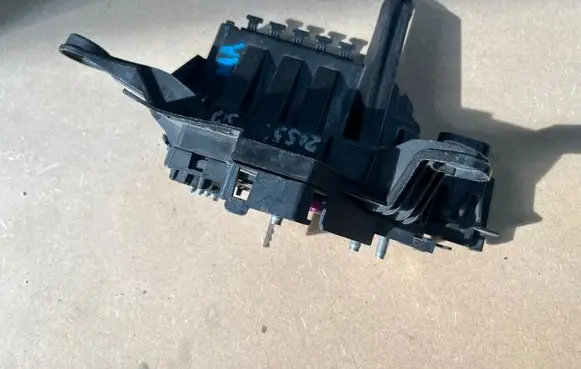 Mercedes-Benz C W205 Fuse box set A2055401950 522751539756 GS001Q002