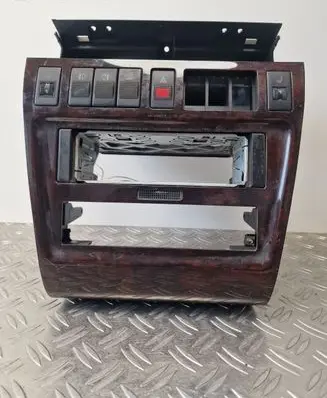 Radio/GPS head unit trim
