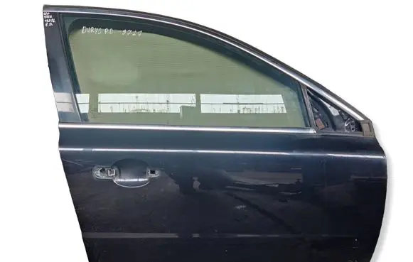 Volvo V70 Front door 