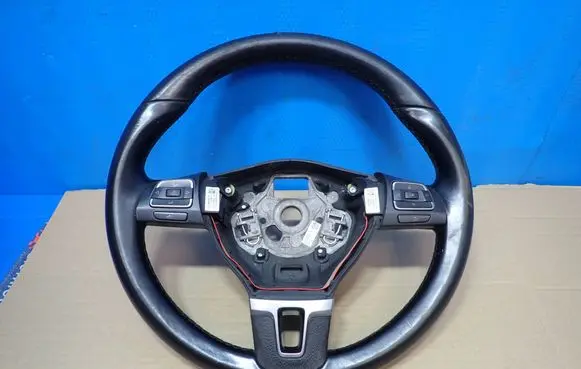 Volkswagen PASSAT CC Steering wheel 307020999Q24