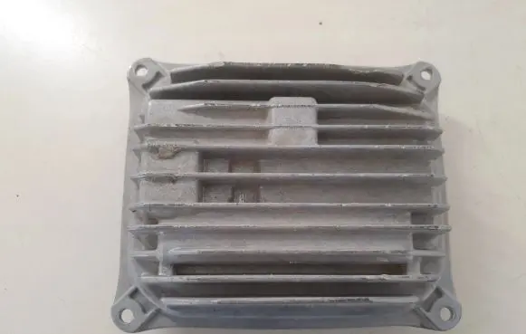 Mercedes-Benz CLS C218 X218 Headlight ballast module Xenon A2189000506