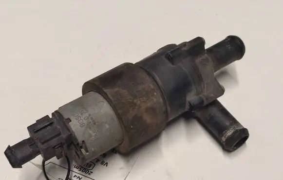 Volvo XC90 Electric auxiliary coolant/water pump 30723596
