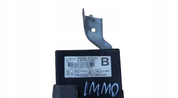 Toyota Avensis T270 Alarm control unit/module 8978005080