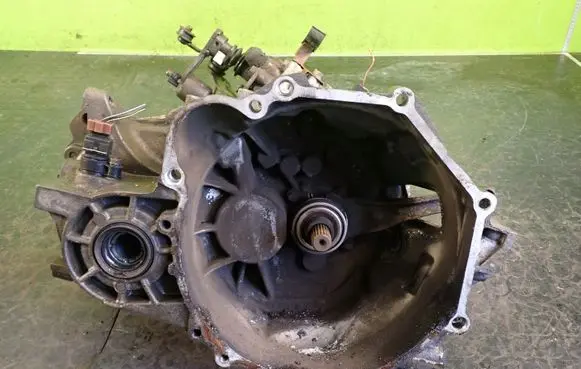 Mitsubishi Lancer Manual 5 speed gearbox F5M411R7B5CJ3061