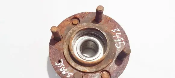 Mitsubishi Space Star Rear wheel hub