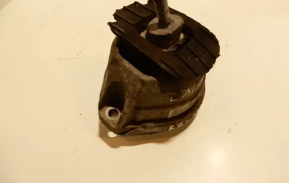 BMW 5 E60 E61 Engine mount bracket 6769874 56216