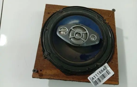 Toyota Corolla Verso AR10 Front door speaker 