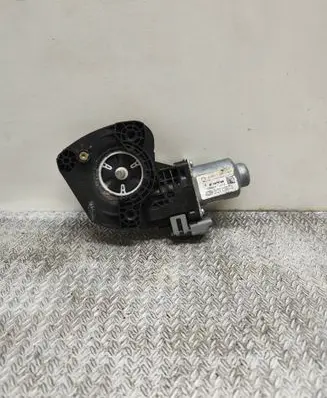 Citroen DS5 Front door window regulator motor 402288H 121539