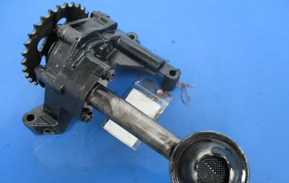 Volkswagen Bora Oil pump 
