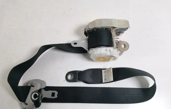 Toyota Corolla Verso AR10 Front seatbelt 73210-0F040