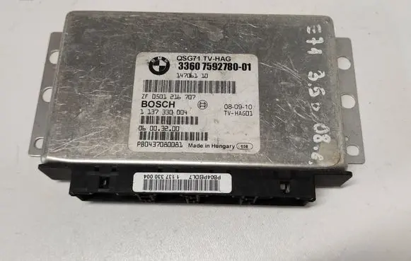 BMW X6 E71 Transfer box differential control unit 7592780 0501216707 33607592780