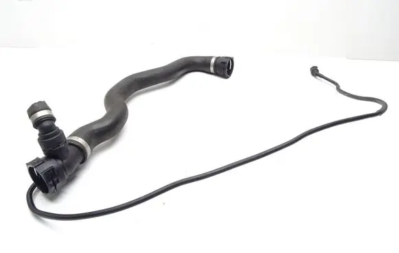 Engine coolant pipe/hose