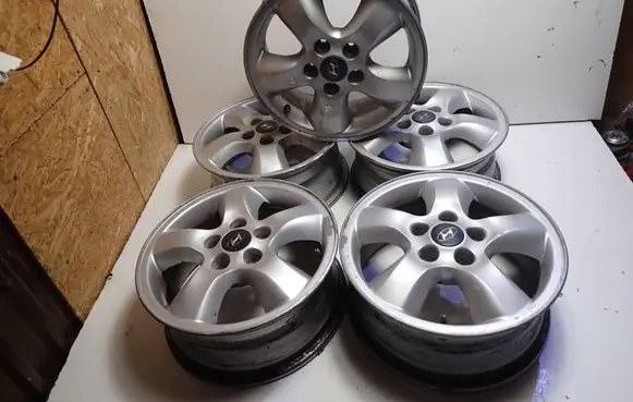 Hyundai Santa Fe R16 alloy rim 