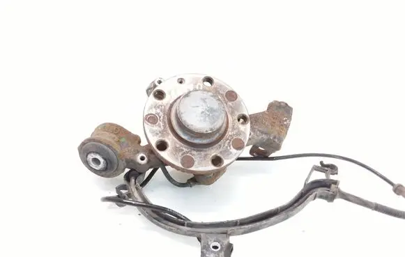 Audi A4 S4 B7 8E 8H Rear wheel hub spindle/knuckle 